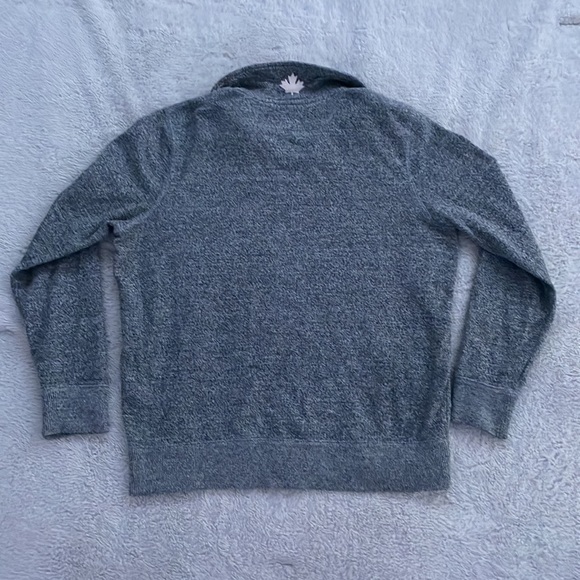 Grey Roots Athletics Quarter-zip - Picture 2 of 5